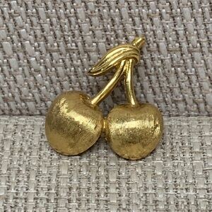 Crown Trifari Brushed Gold Tone Vintage Cherry Brooch Pin
